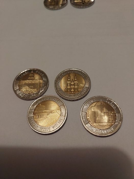 Sprzedam 9 monet okolicznościowych 5 zł