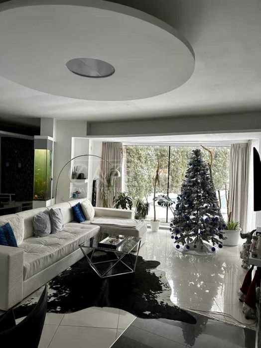 Оренда будинку, Голосіївський район, 5хв до метро, басейн, генератор