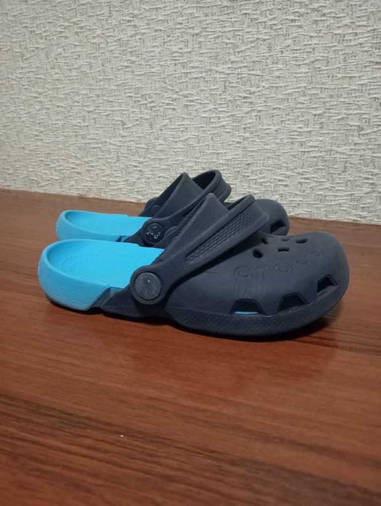 Crocs шлепки, босоножки