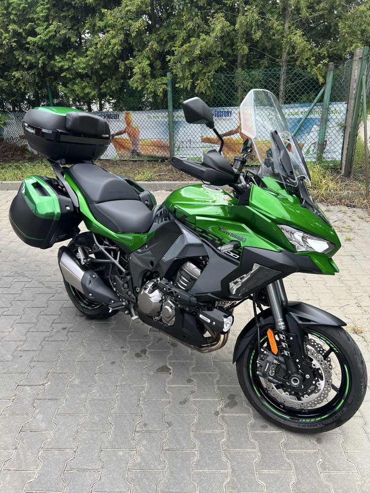 Sprzedam Kawasaki Versys 1000 SE GT Przebieg 11 000 km