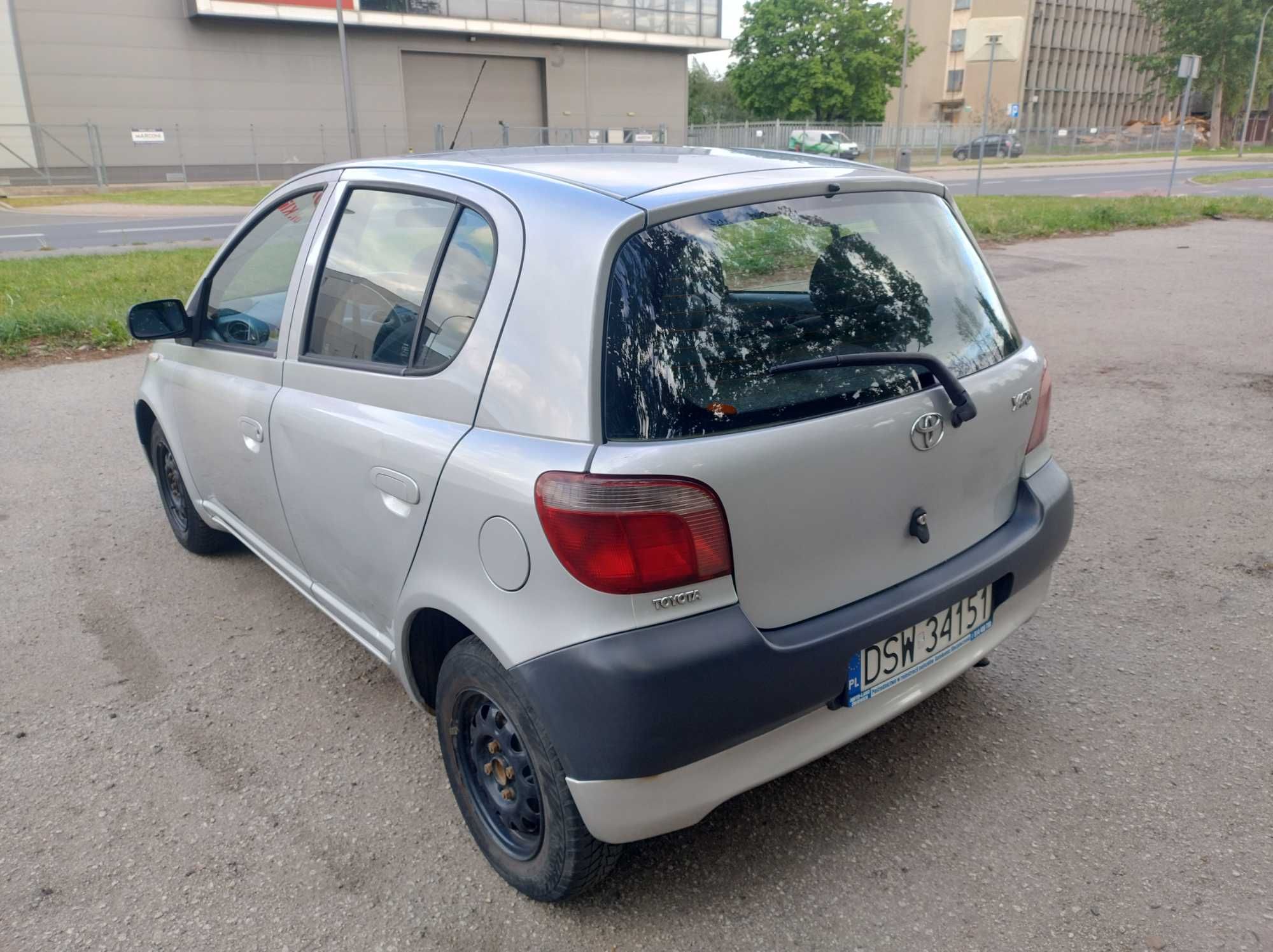 Toyota Yaris 2002 1.0 Klima. Aktualny przegląd i OC.