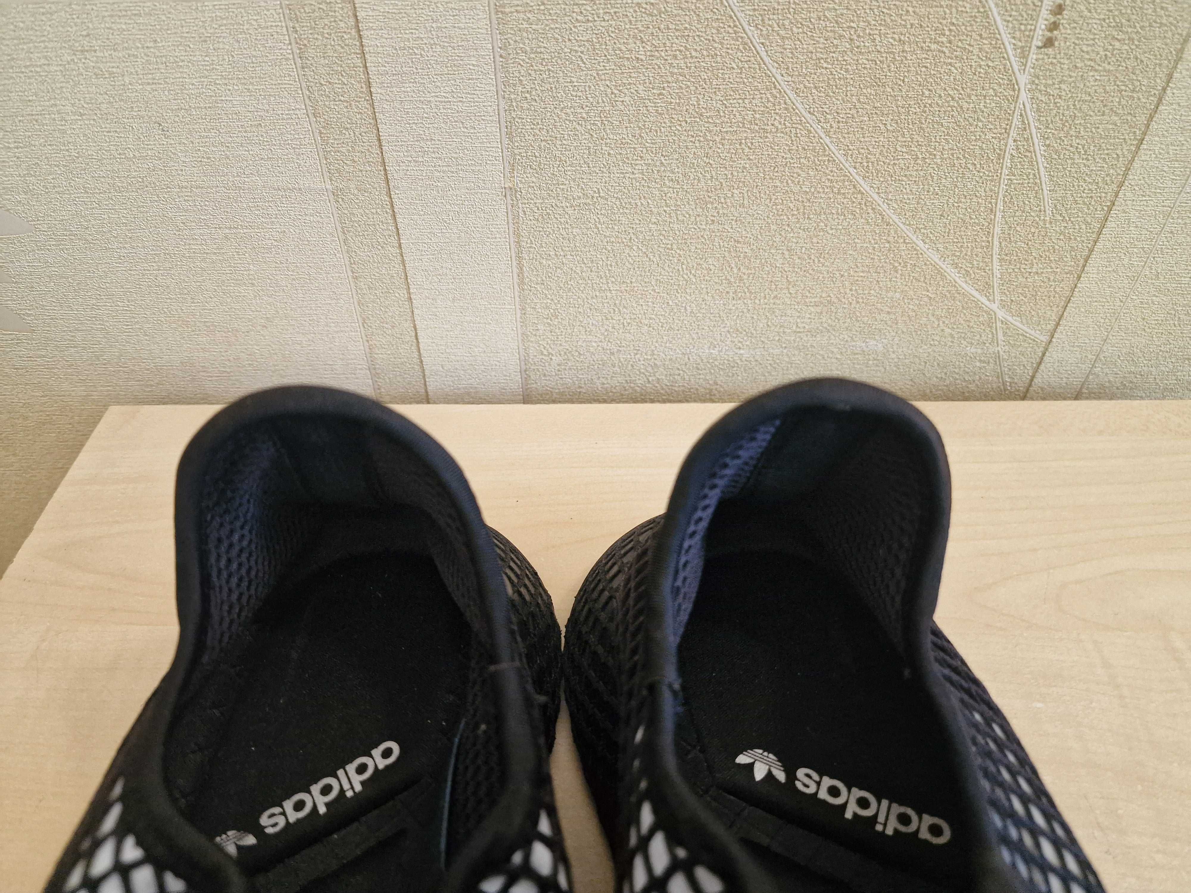 Кросівки Adidas Deerupt Runner оригінал розмір 46 2/3