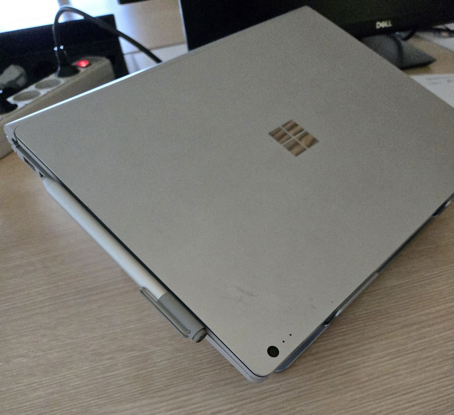 Surface Book 2 I5