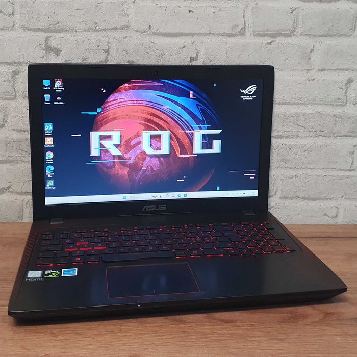 Игровой Asus ROG 15.6 •i7-7700HQ•GTX1050Ti•HDD + SSD• 16ОЗУ • Гарантія