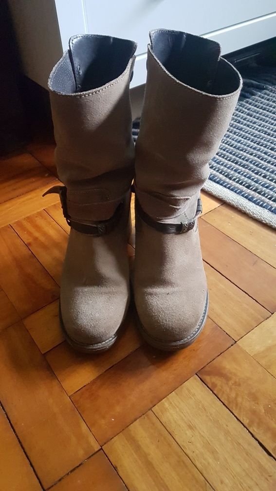 Botas camurça camel