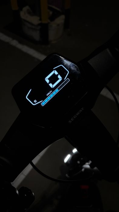 Электросамокат Segway Ninebot ZT3 PRO E 40км/ч