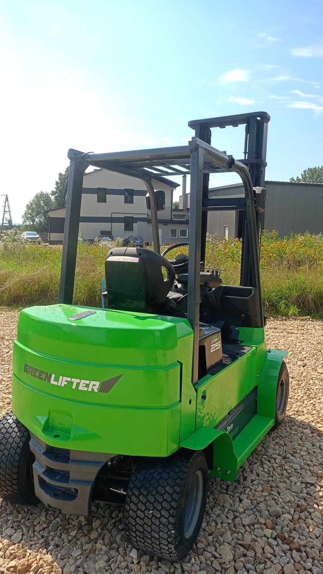 Wózek widłowy terenowy rolniczy TOYOTA 2,5T 2010r. nie Ausa, Manitou