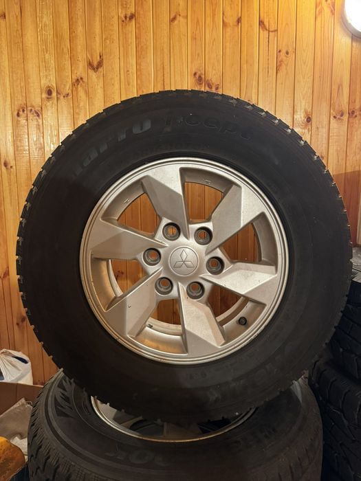 Диски(6/139,7) з шинами на Mitsubishi l200, Pajero Sport, R16 зима han