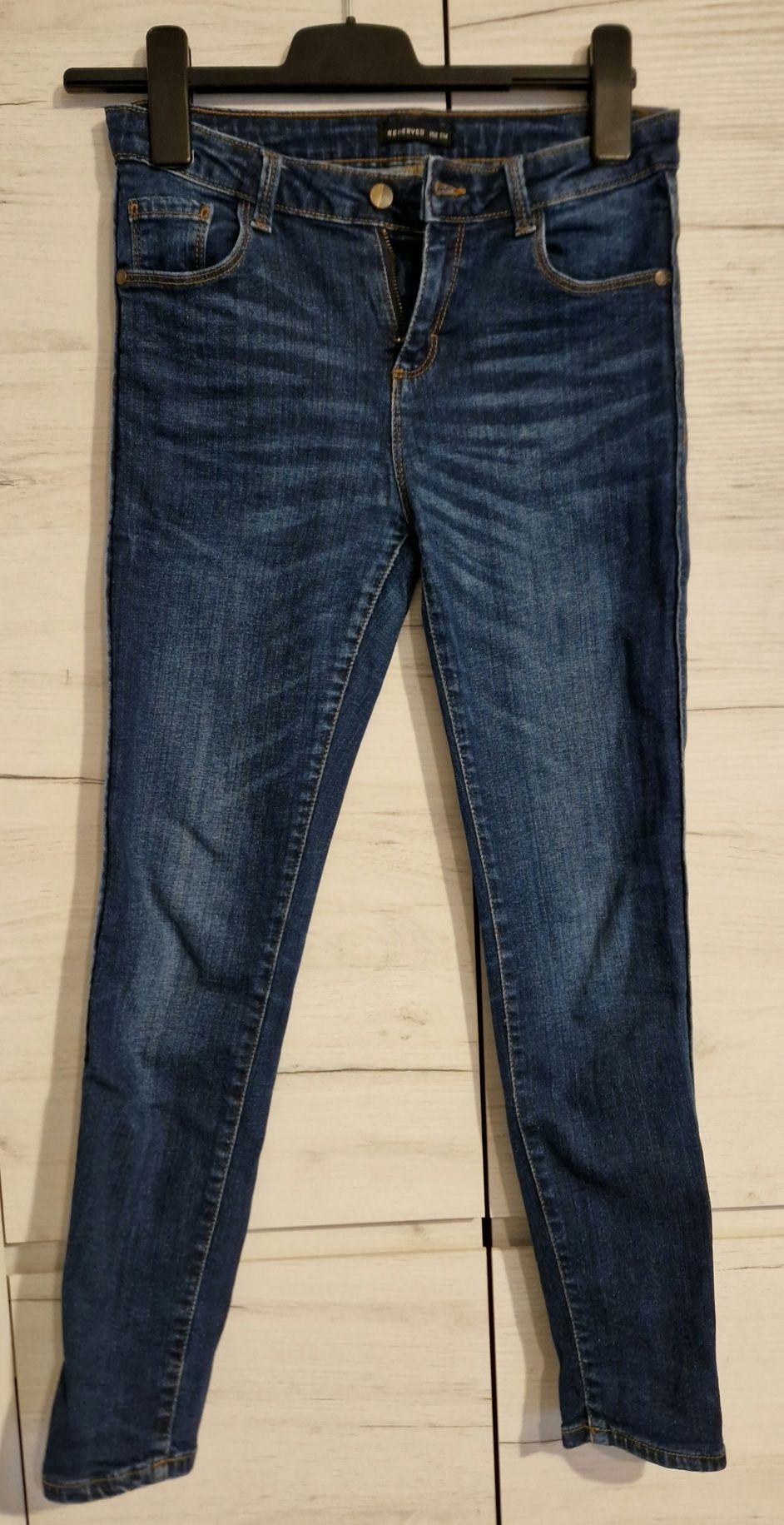 Spodnie jeansowe Reserved 152