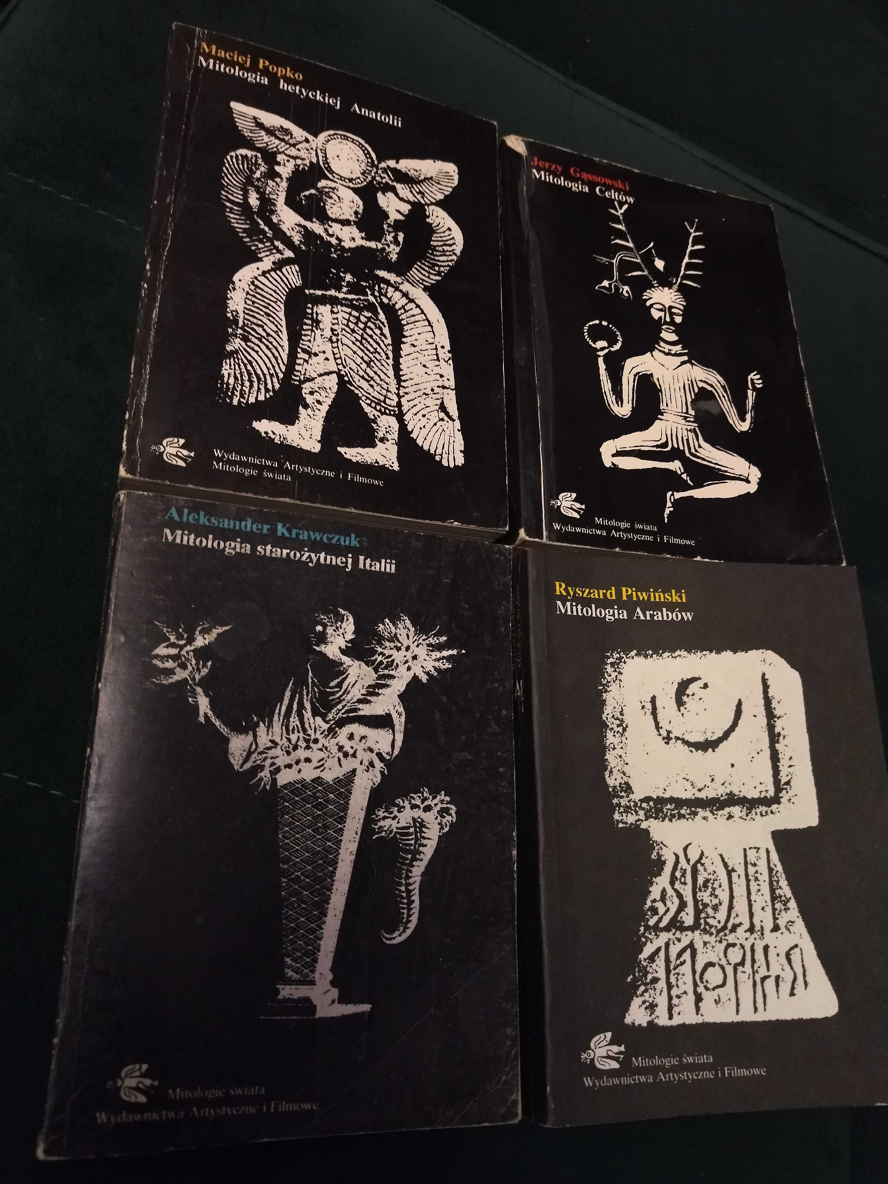 Cztery książki z serii Mitologie świata