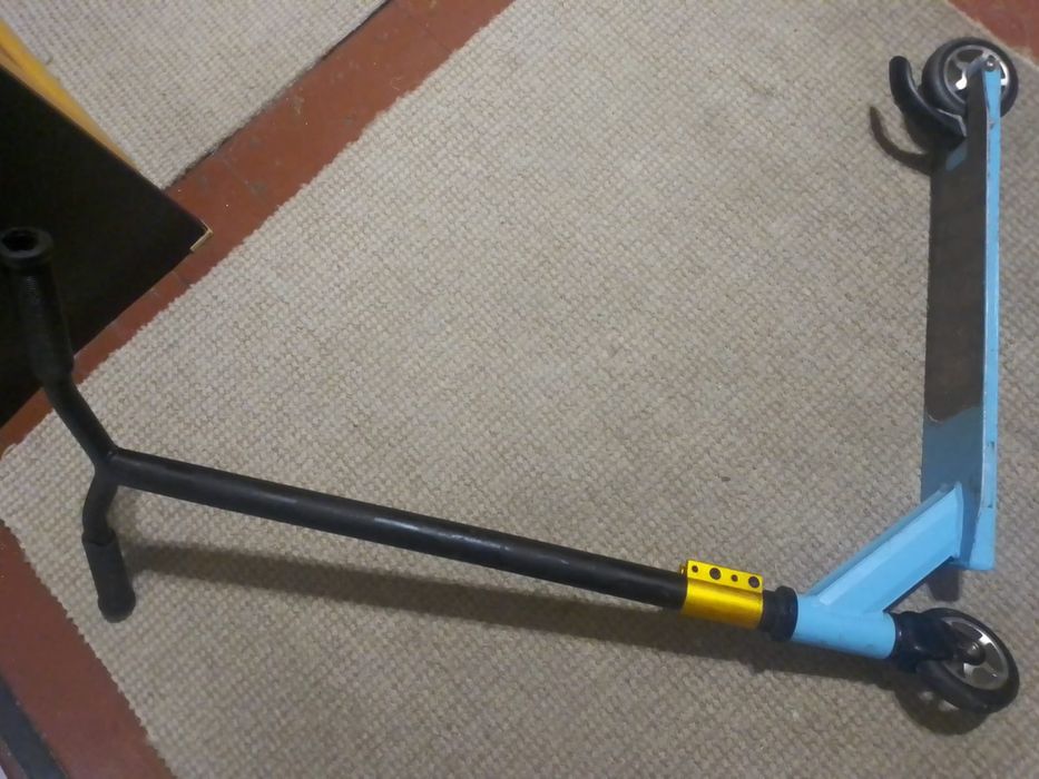 Самокат,скейт, іграшки