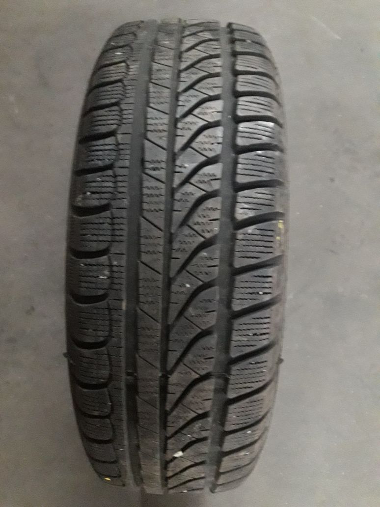 Opona 185/60R15 88T Dunlop SP Winter Response