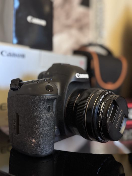 Продам Canon EOS 5D Mark IV |+ обьектив