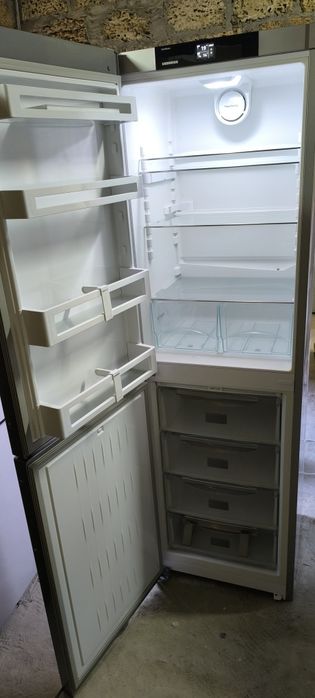 Холодильник Liebherr CNef 3915