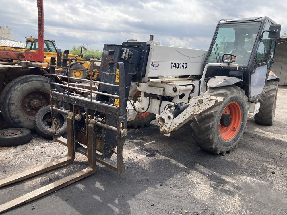 Ładowarka teleskopowa Bobcat T40-140