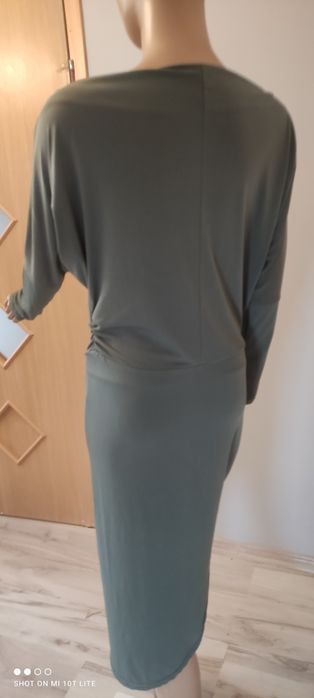 Sukienka khaki asymetryczna