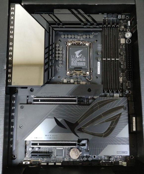 Материнська плата ASUS ROG Maximus Z790 Dark Hero/Гар 3 міс/SiliconFox