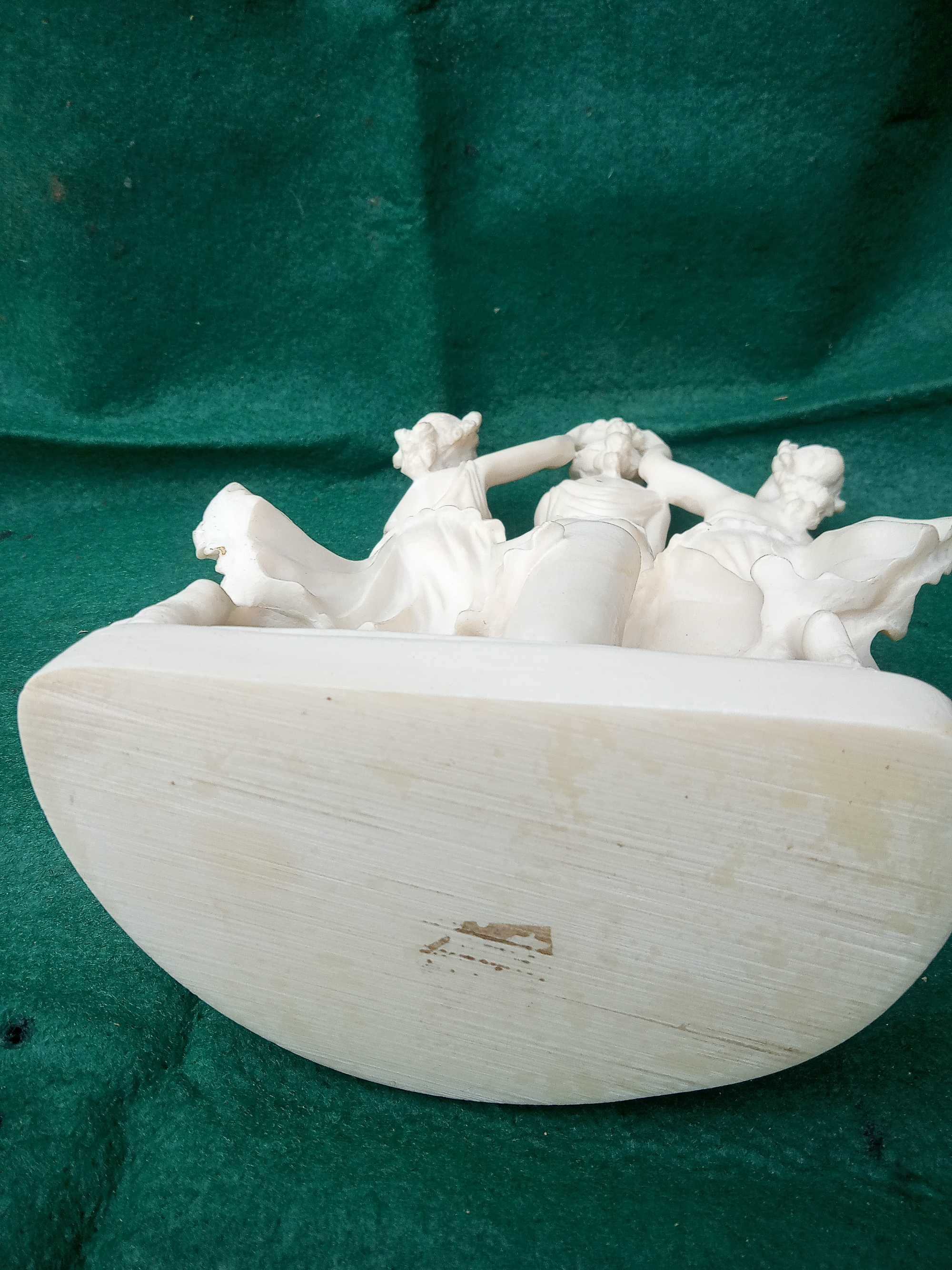 Figura rzeżba Trzy Gracje odlew z żywicy alabaster 23 cm