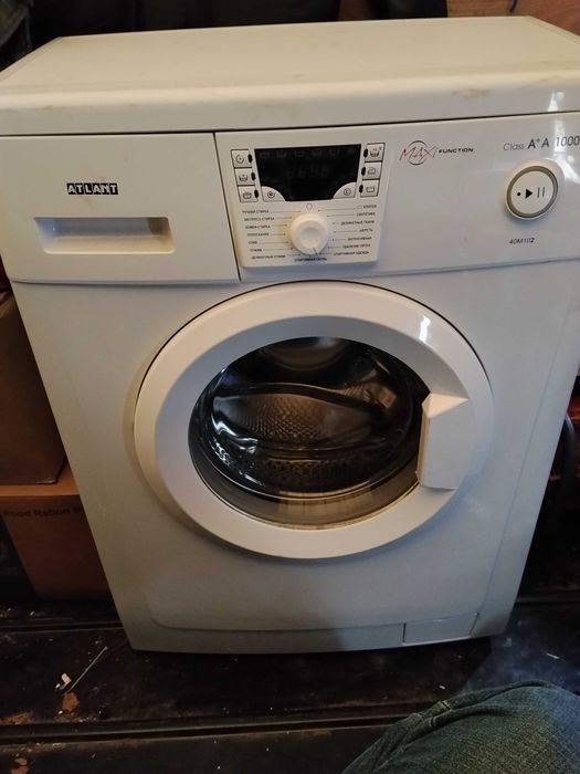 Стиральная машина Atlant на 4 кг.