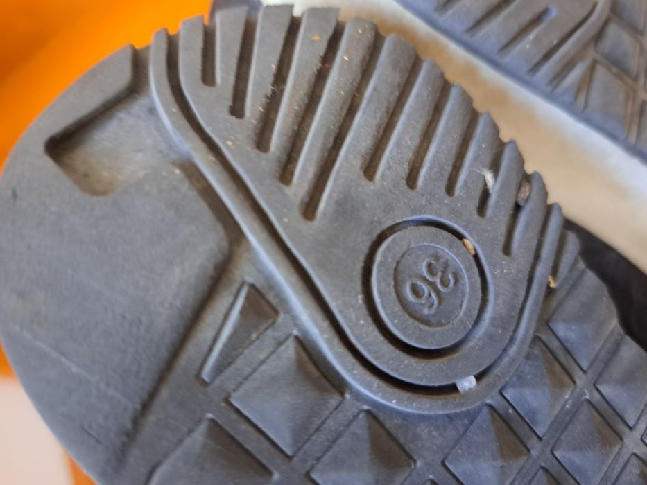 Sapatilhas pele pretas seasead 36