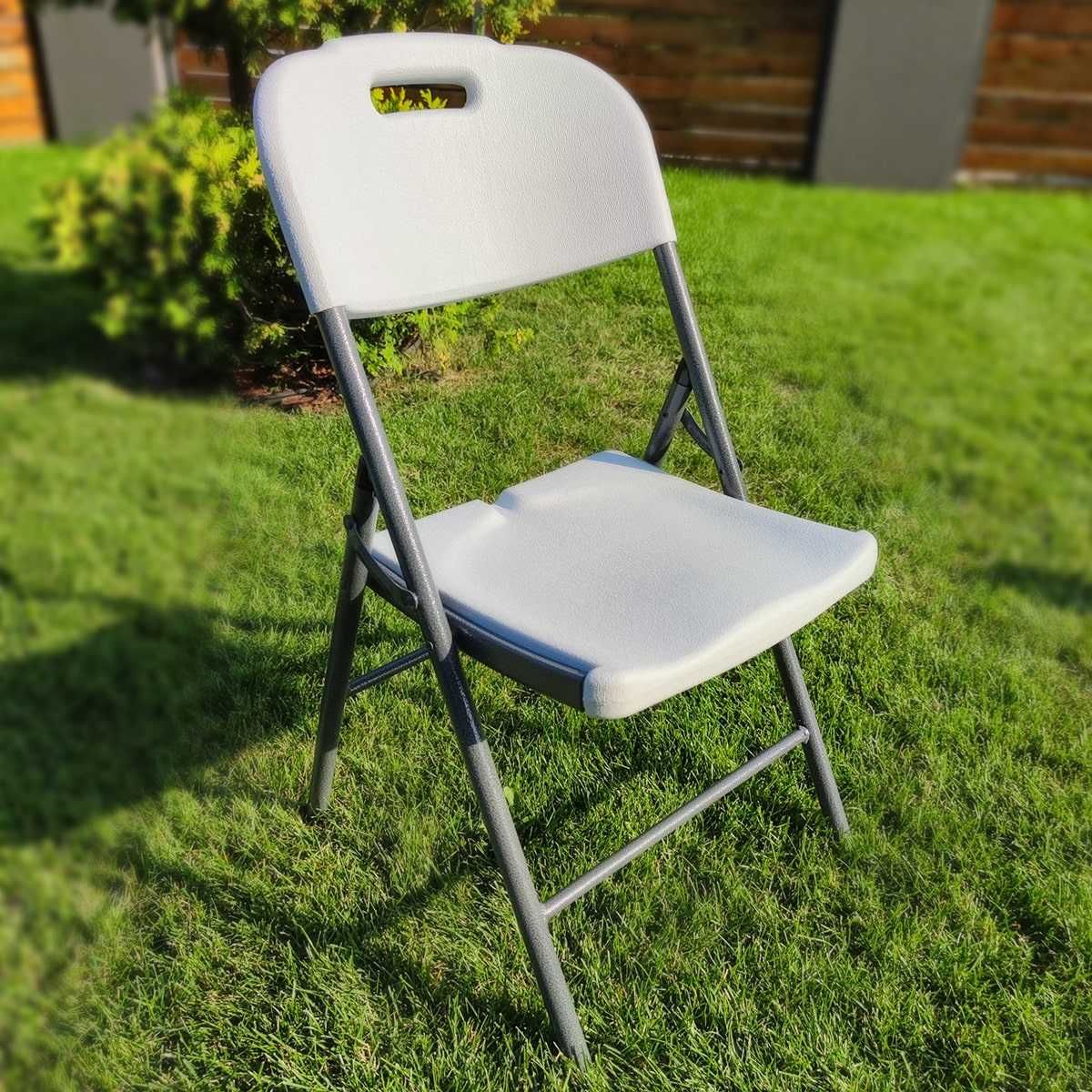Складний стілець білий розміри ідеальні для обмежених просторів