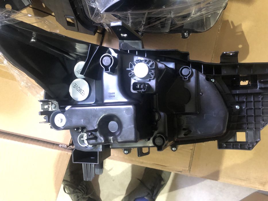 Mazda CX 9 Фара головного світла