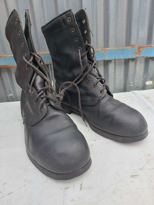 Берці бувші у використанні