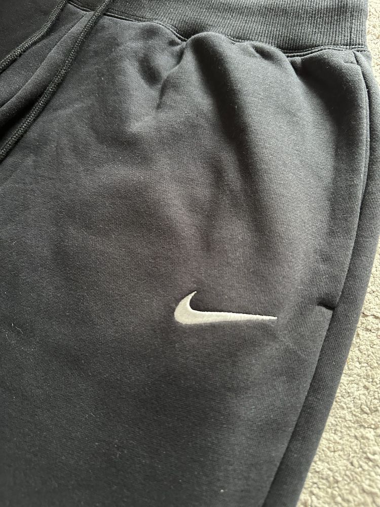 Spodnie dresowe nike dresy