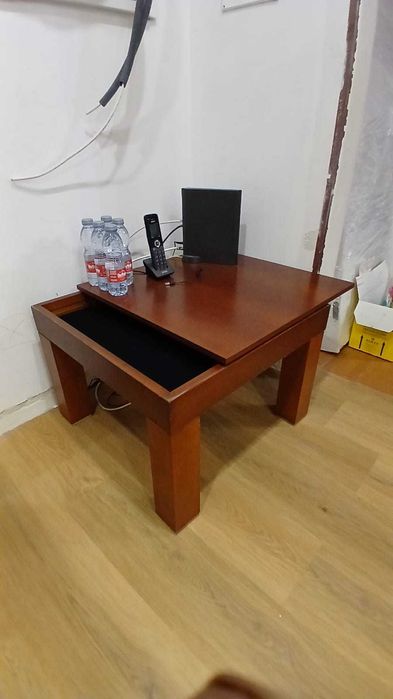 Mesa com abertura