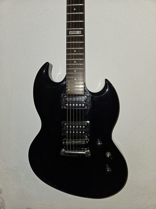 Guitarra LTD Viper-10