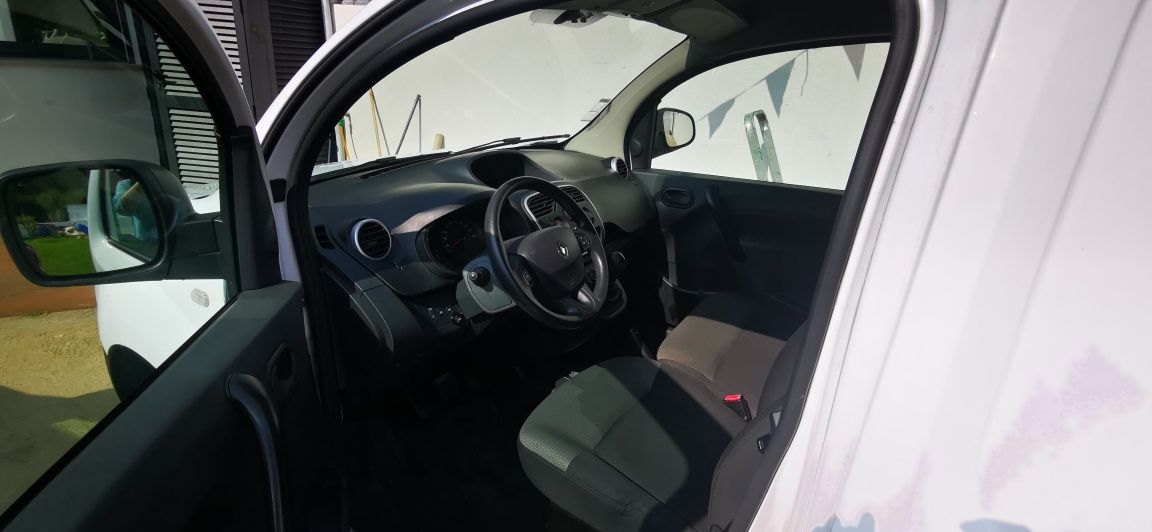Carrinha Renault Kangoo Maxi