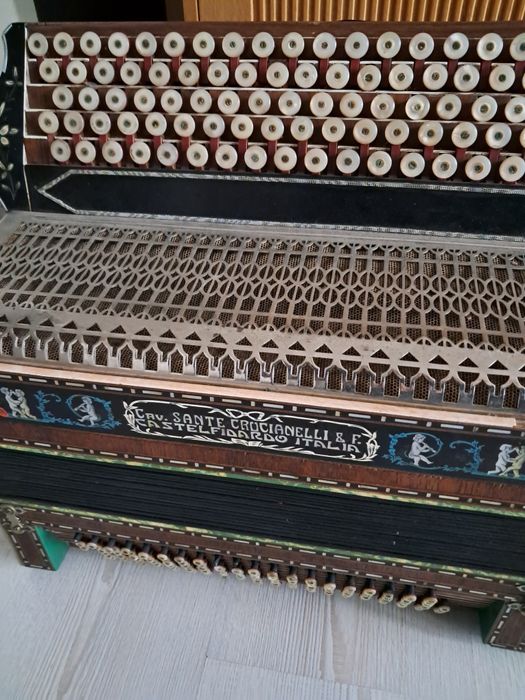 Akordeon Frambach cztero chórowy