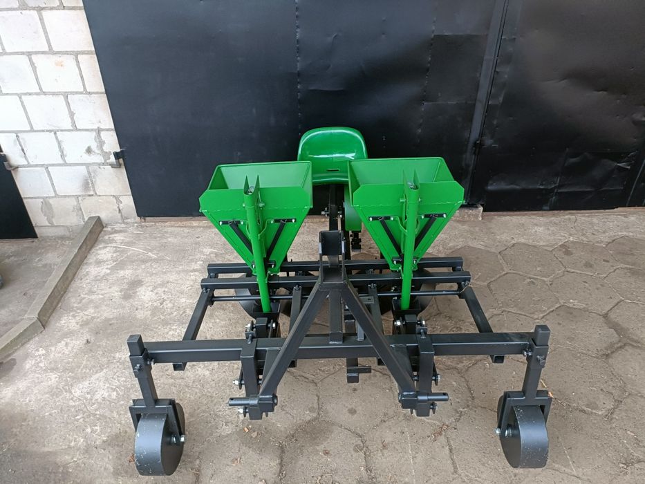 Sadzarka do bobu cebuli dymki czosnku