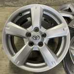 Оригінальні диски 5/114.3 r17 Toyota RAV-4