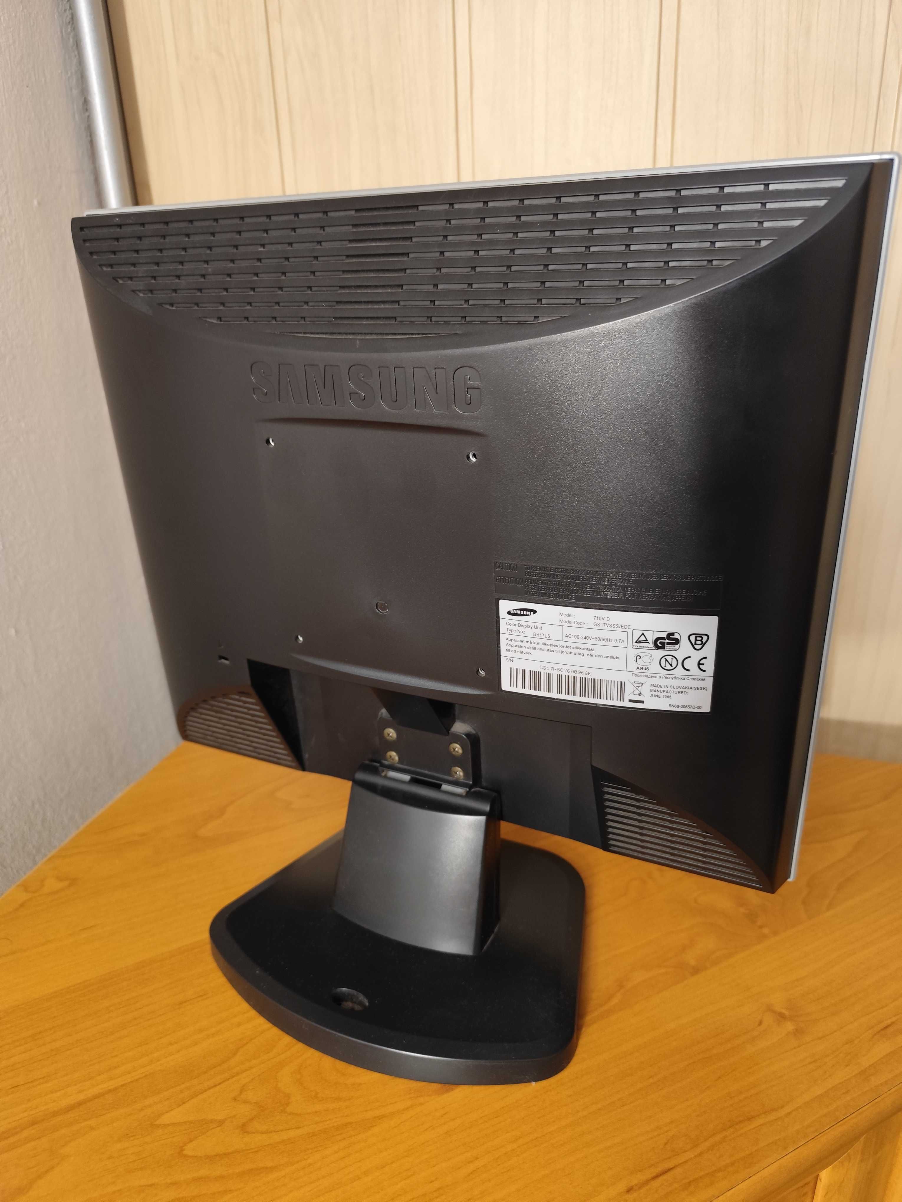 Monitor Samsung Syncmaster 710v
