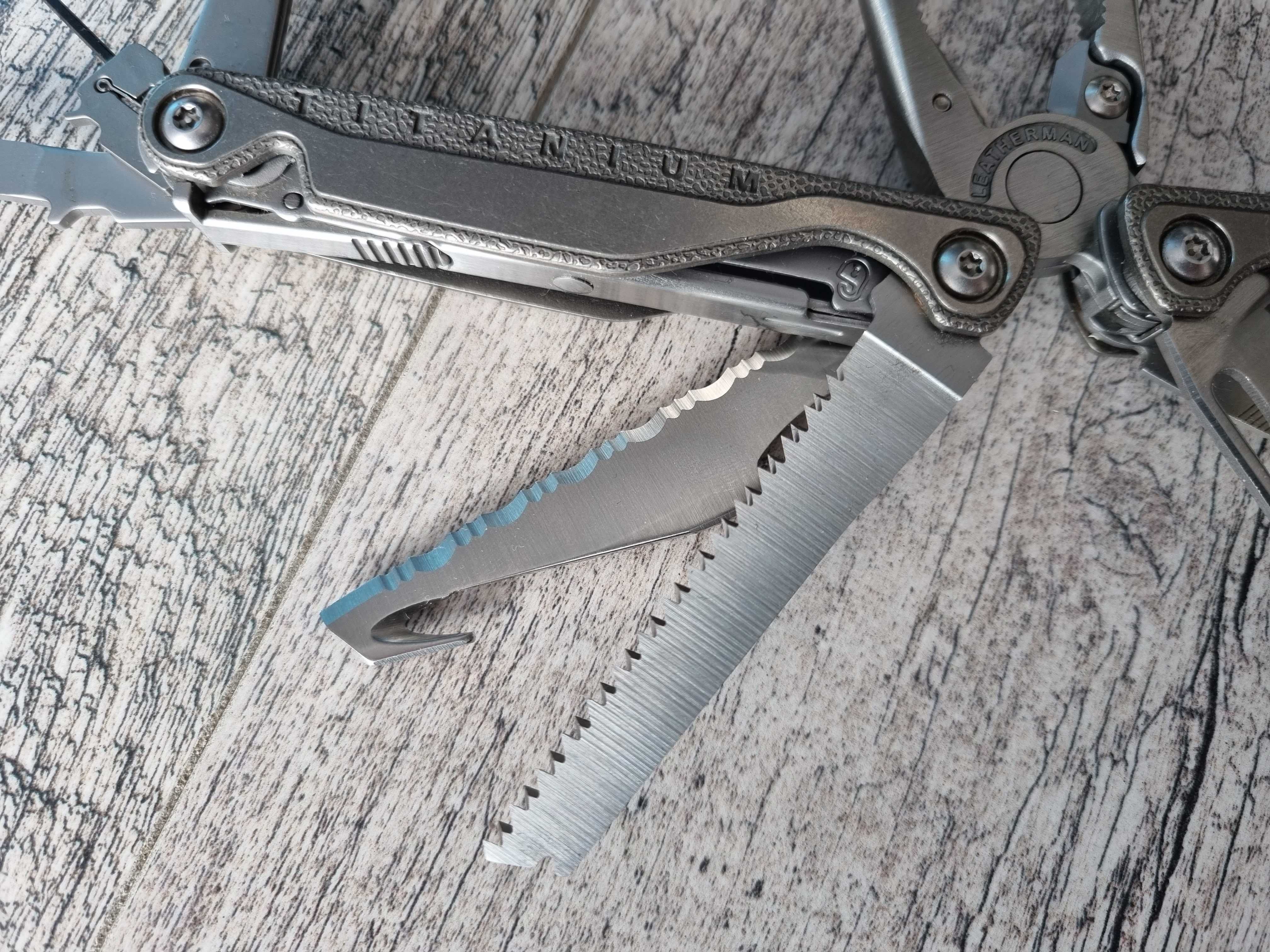 Multitool Leatherman Charge TTi Plus