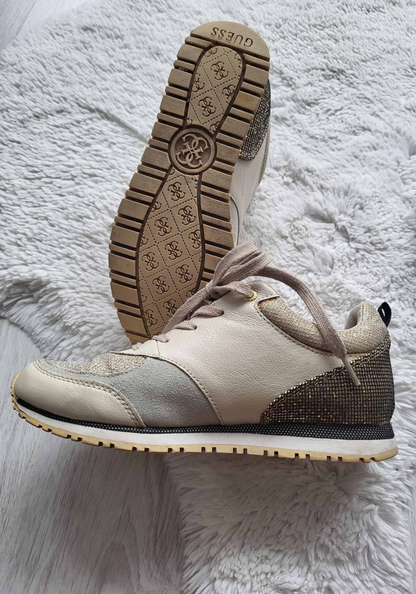 Adidasy Sneakersy Guess 37