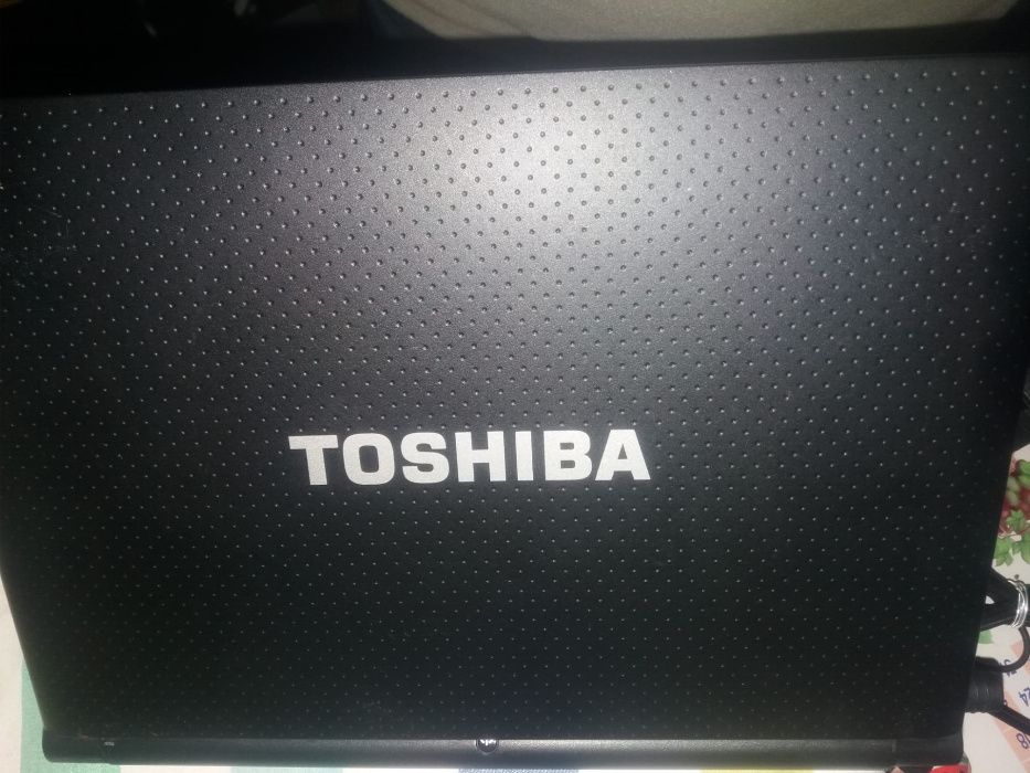 Para venda um Portátil Toshiba NB500-108