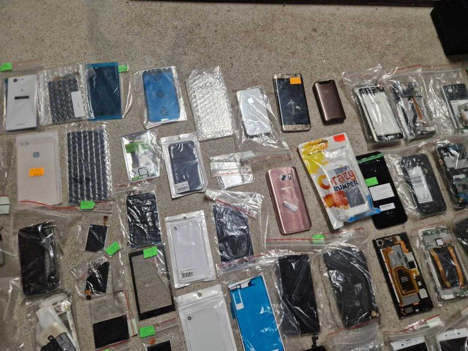 Wyświetlacze dotyki wyprzedaż magazynu–  sprawne, do serwisu