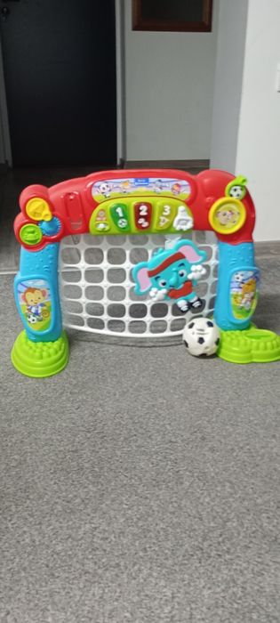 Interaktywna bramka Clementoni