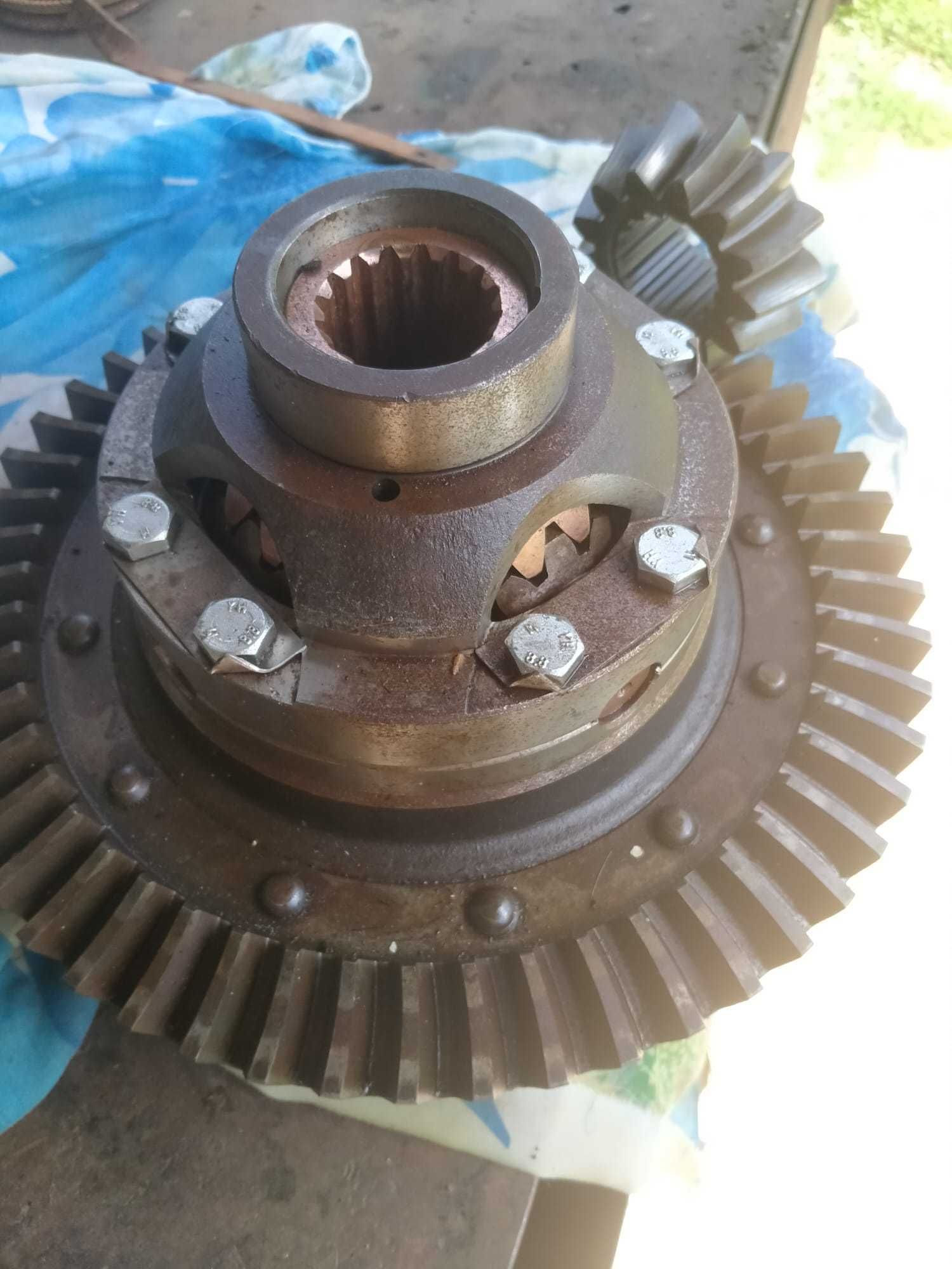 Mechanizm różnicowy ursus C 360