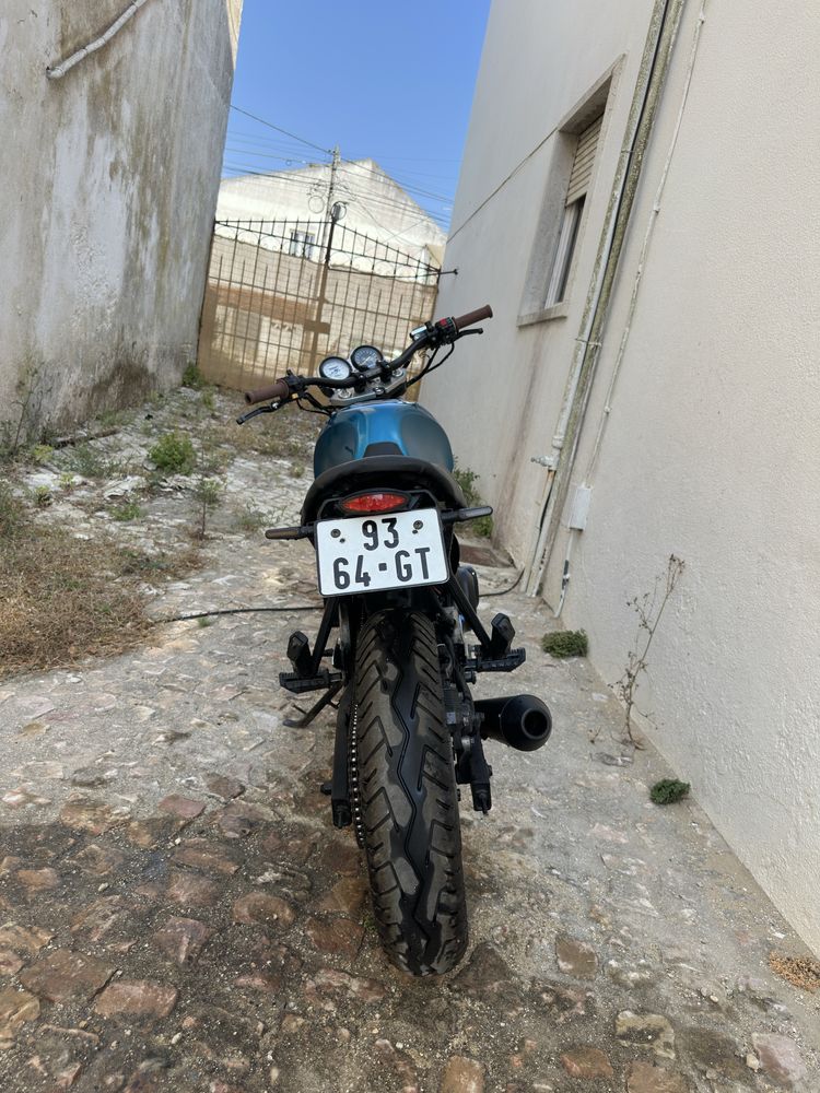 Suzuki gs500e modificada