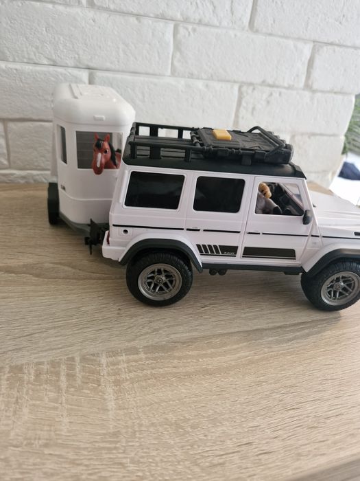 Zestaw samochód z przyczepa Dickiem toys