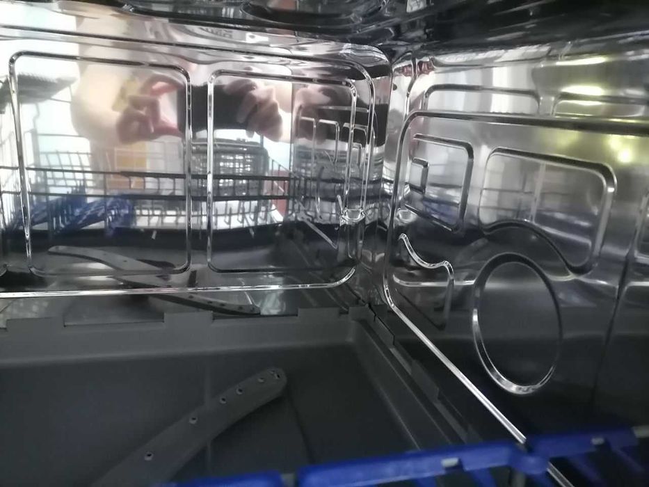 Посудомийна машина настільна Hansa ZWM 536 WH