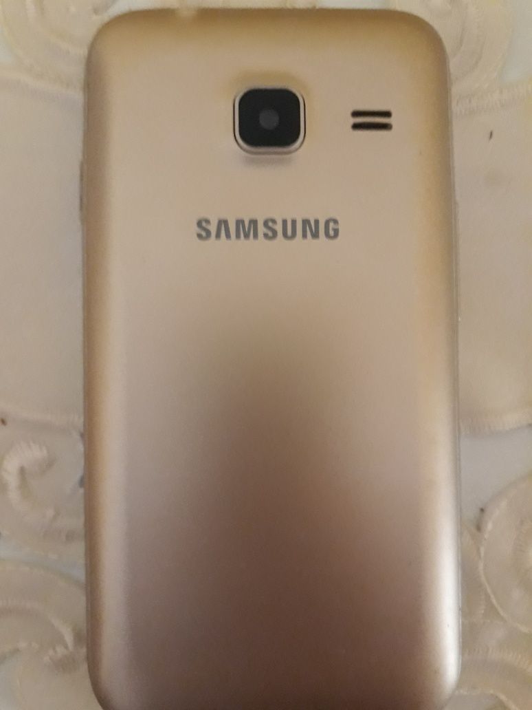 Продам Samsung Galaxy j1 mini