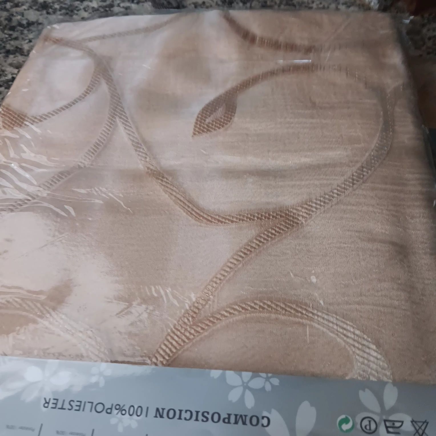 Vendo conjunto de 3 cortinas duplas para quarto ou sala