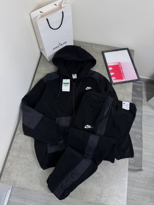 Флісові костюми Nike Teddy з вишитим логотипом