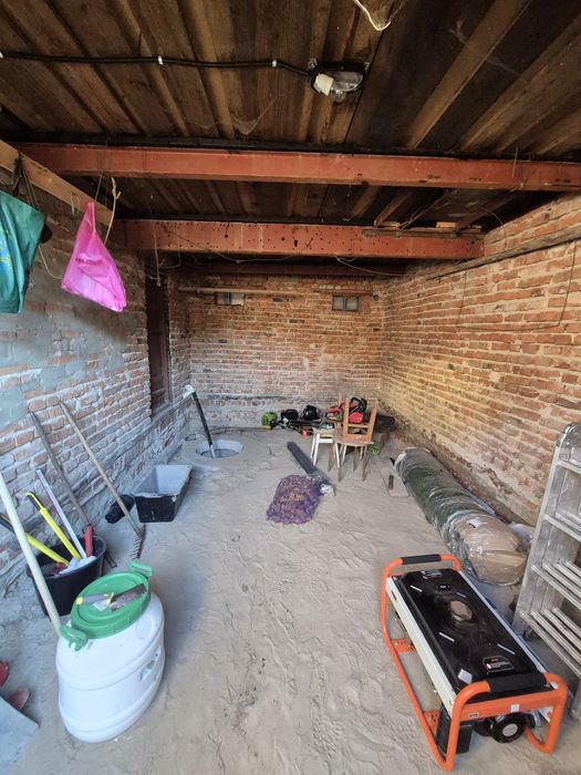 Дача для сімейного та активного відпочинку біля води