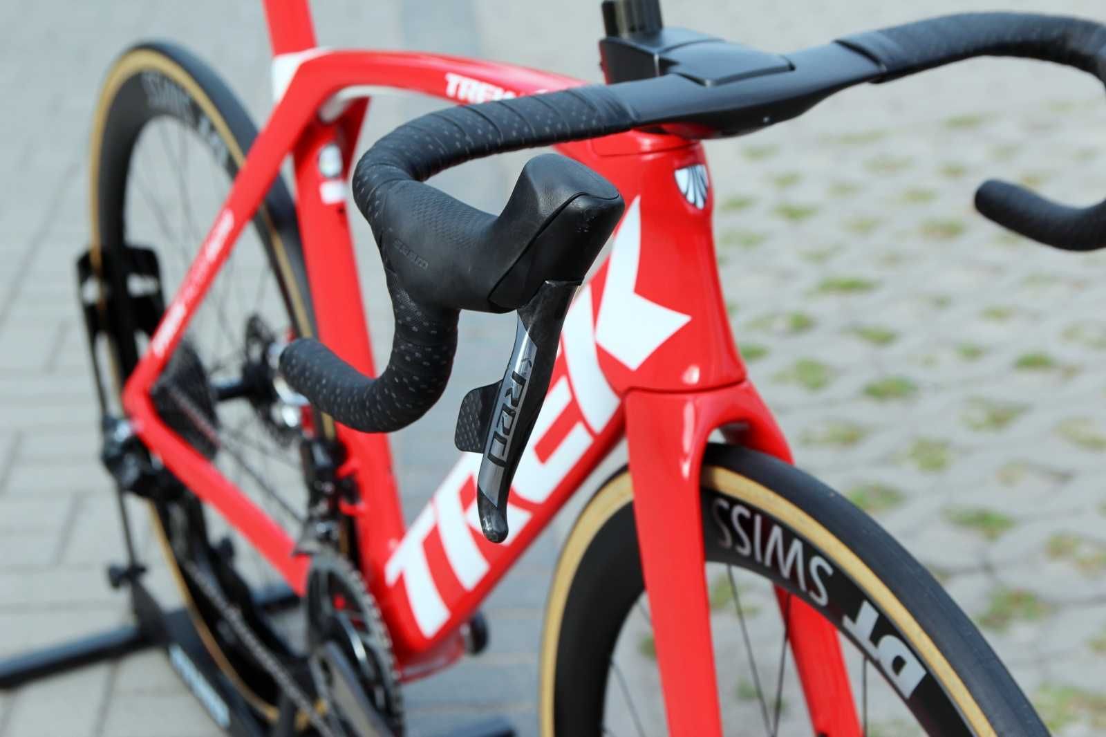 Rower szosowy TREK MADONE SLR Disc Sram RED AXS, DT SWISS ARC, roz. 56