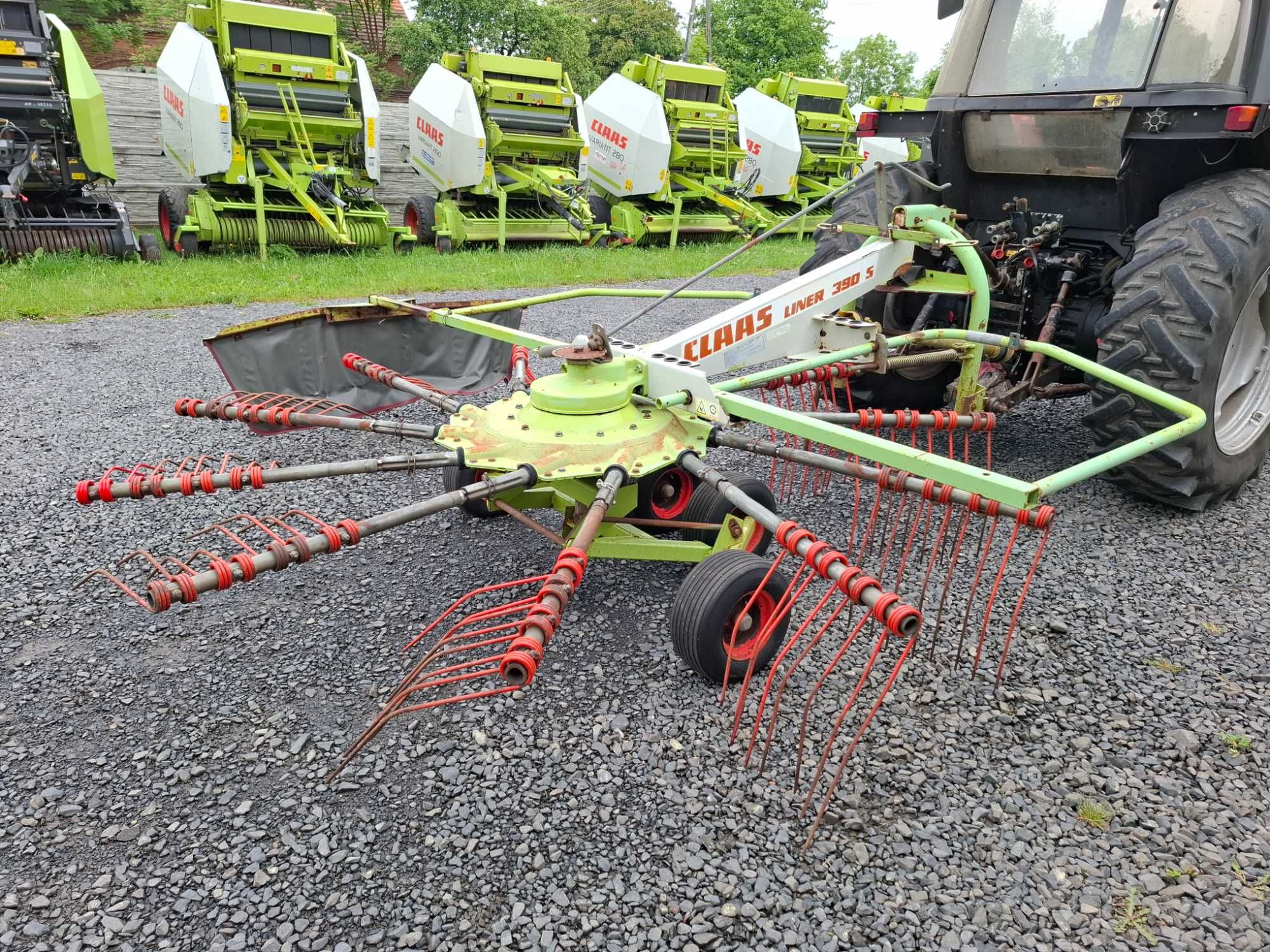 Zgrabiarka CLAAS LINER 390 S, KUHN GA 4321 GM MASTERDRIVE sprawne bdb